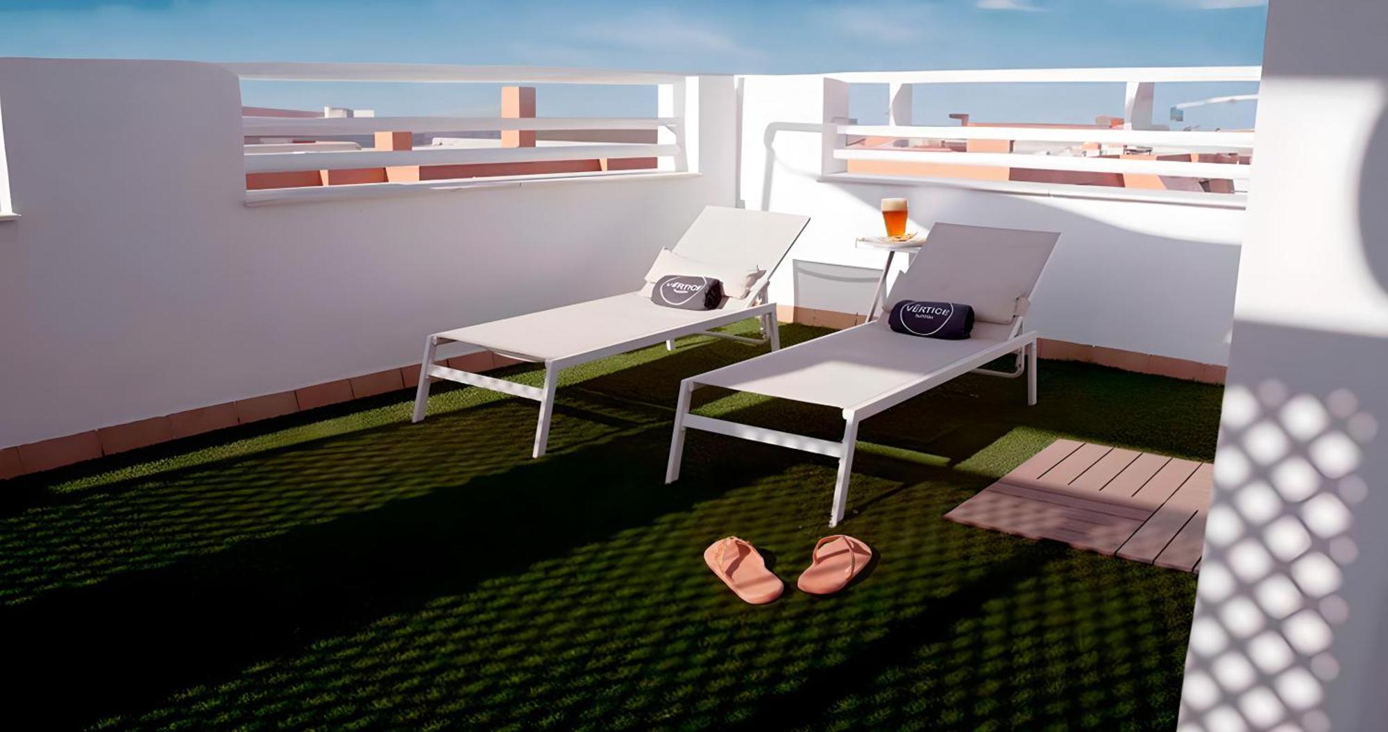 Hotel Vertice Chipiona Mar Bagian luar foto