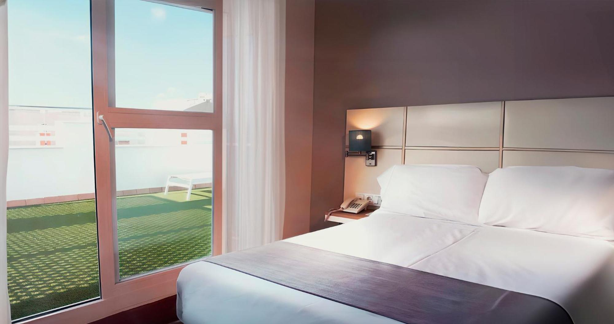 Hotel Vertice Chipiona Mar Bagian luar foto