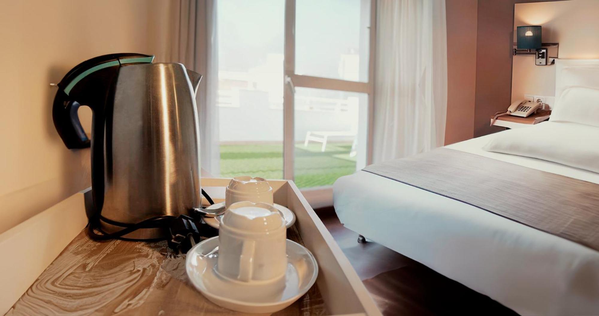 Hotel Vertice Chipiona Mar Bagian luar foto