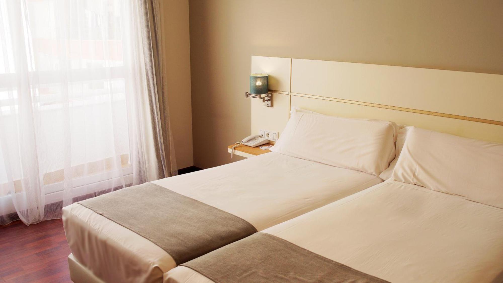 Hotel Vertice Chipiona Mar Bagian luar foto