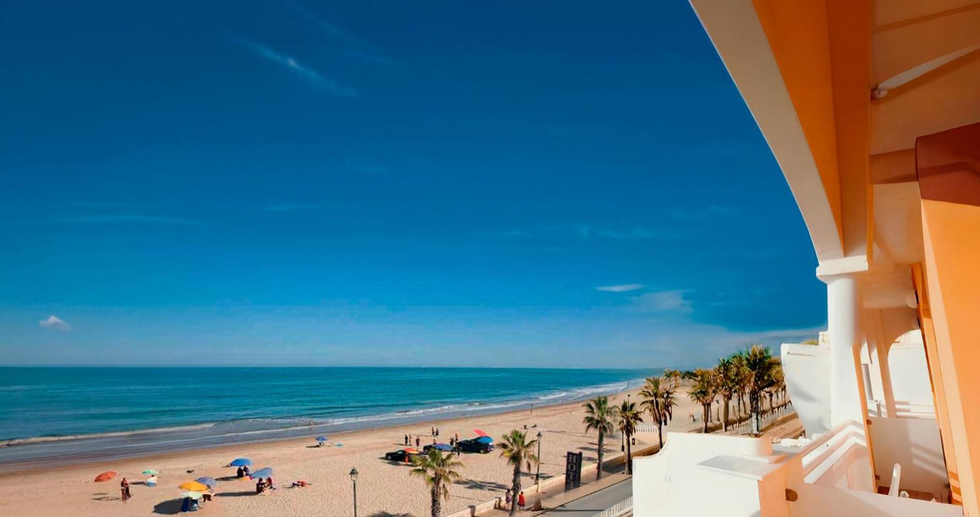 Hotel Vertice Chipiona Mar Bagian luar foto